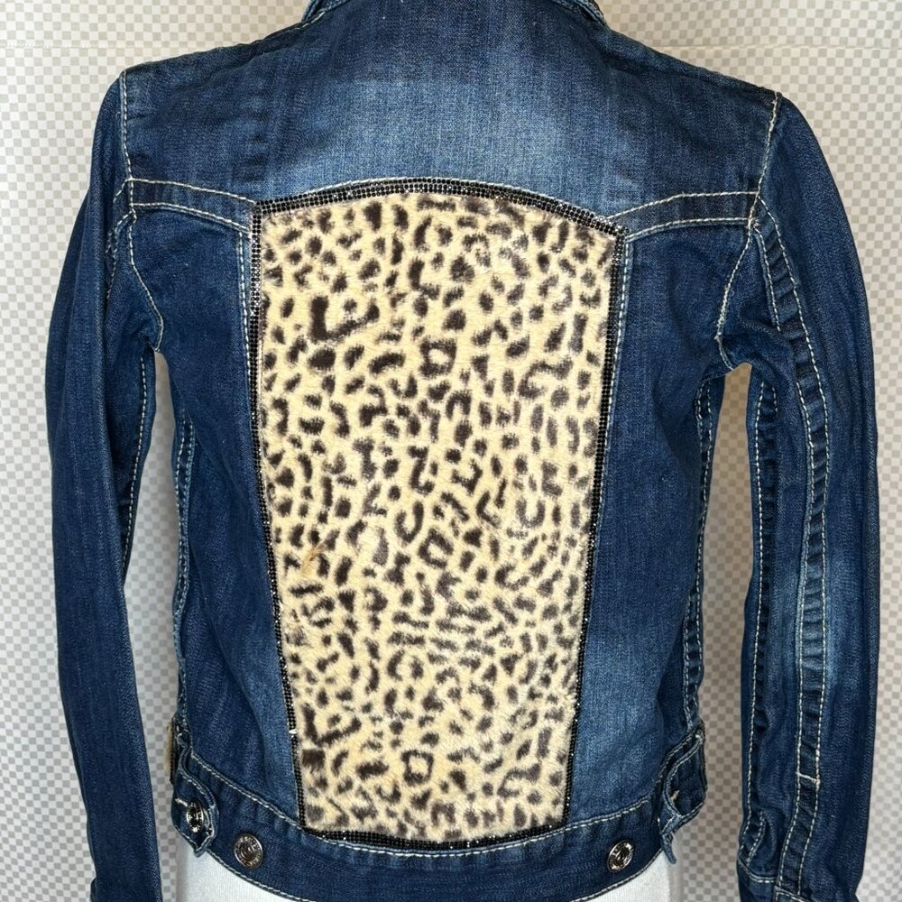 True Religion jean jacket w.Cheetah print & black rhinestone trim-S fits like XS
